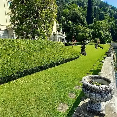 Una Magnolia In Cademartori Blevio Exterior foto